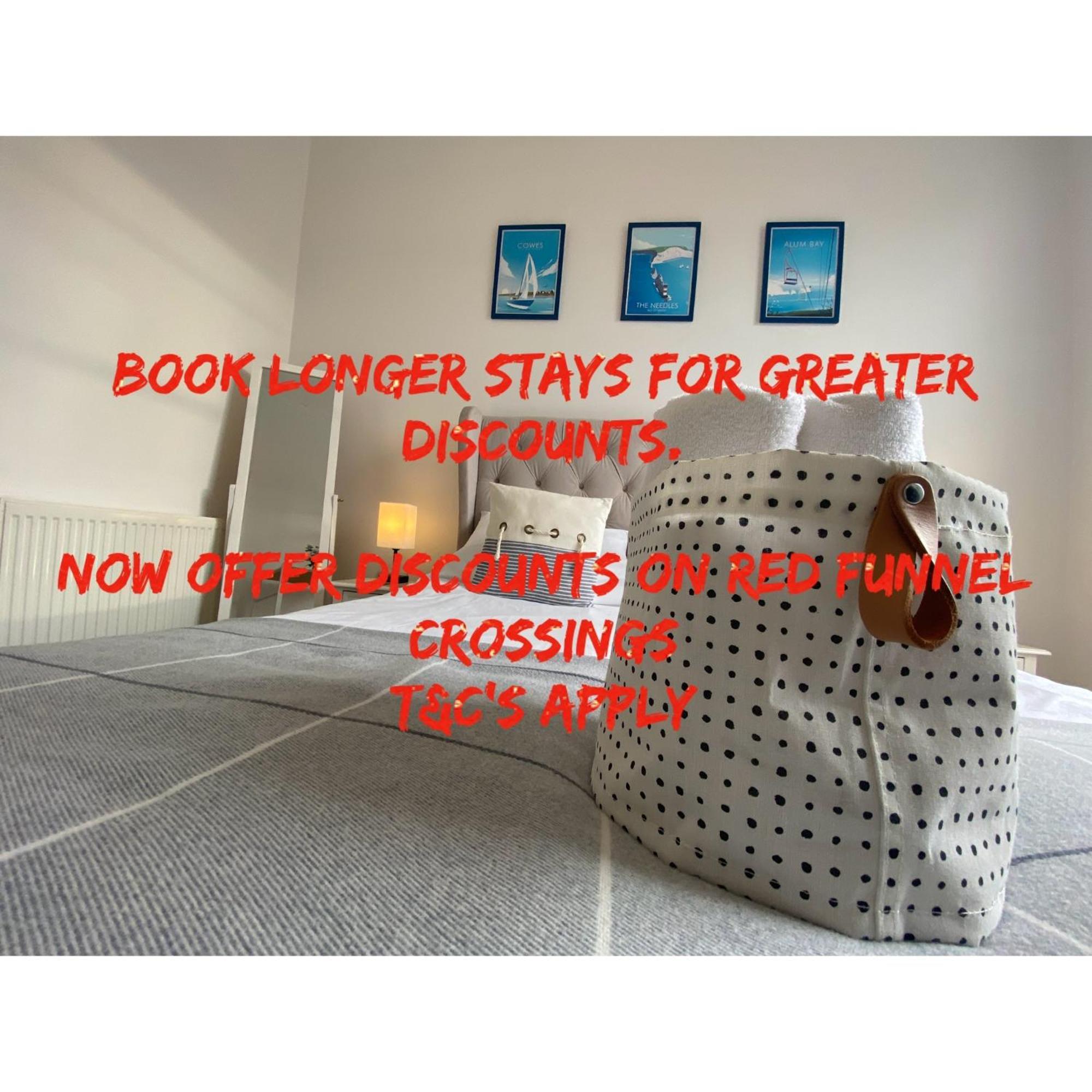 Wight On The Beach, Sleeps 4, Free Off Road Parking, Balcony With Sea Views Райд Екстер'єр фото